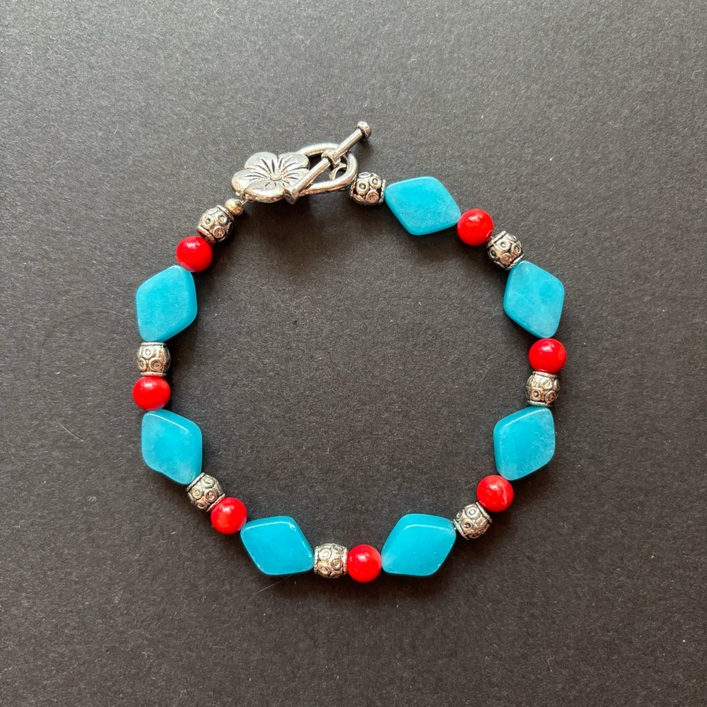 Blue Chalcedony & Mixed Bead In Silver Bracelet | 7 IN - Picture 5 of 5